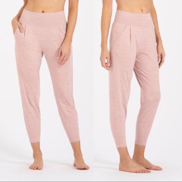 {Vuori} Lux Harem Jogger Pants - Picture 3 of 8